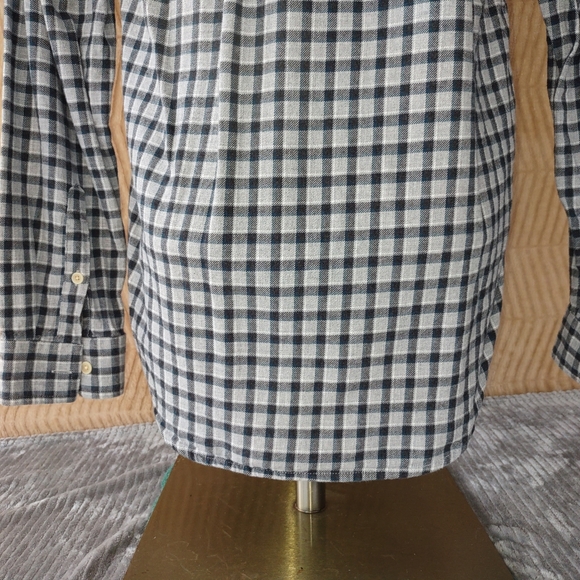 Lucky Brand "Slim Fit" Gingham. Gray, Long Sleeve, Dress Shirt, EUC - Picture 8 of 11